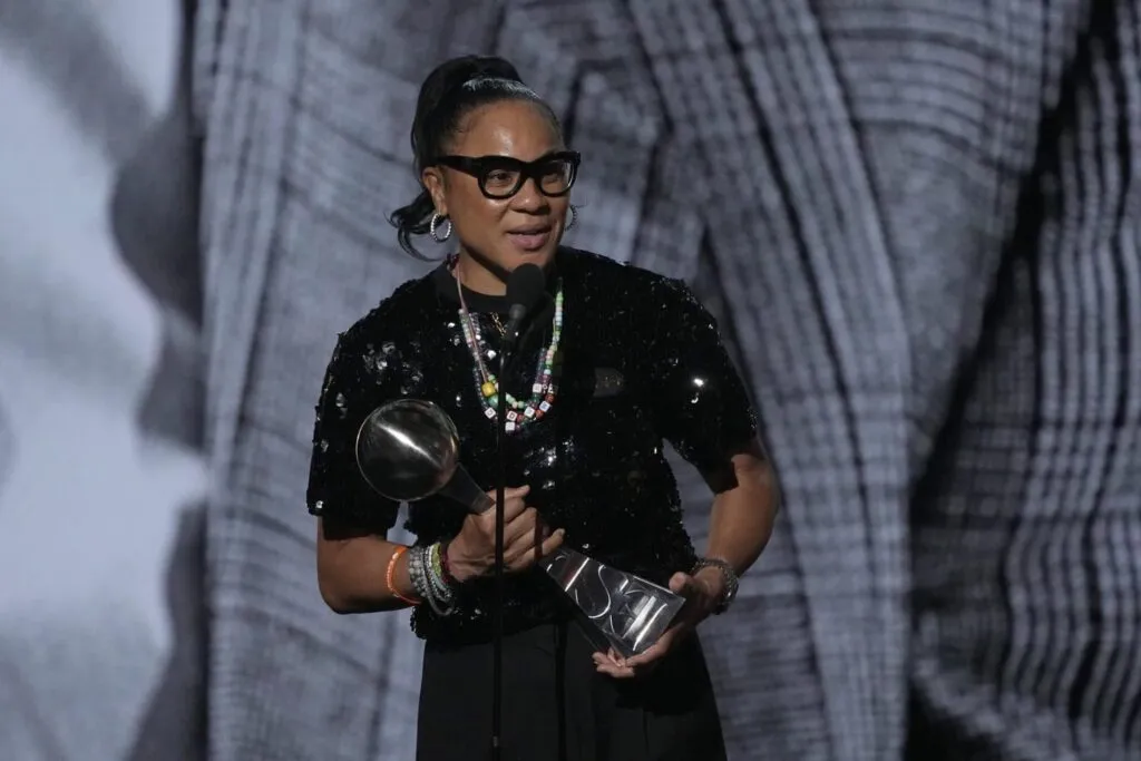 Serena Williams hosts an ESPY Awards show celebrating landmark year for women’s sports 240711 Dawn Staley Cc 1252a Cce091