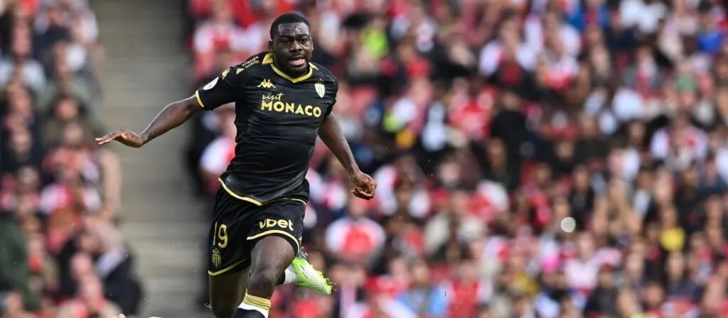 Fabrizio Romano confirms Man United target Youssouf Fofana has agreed terms with AC Milan Youssouf Fofana Min