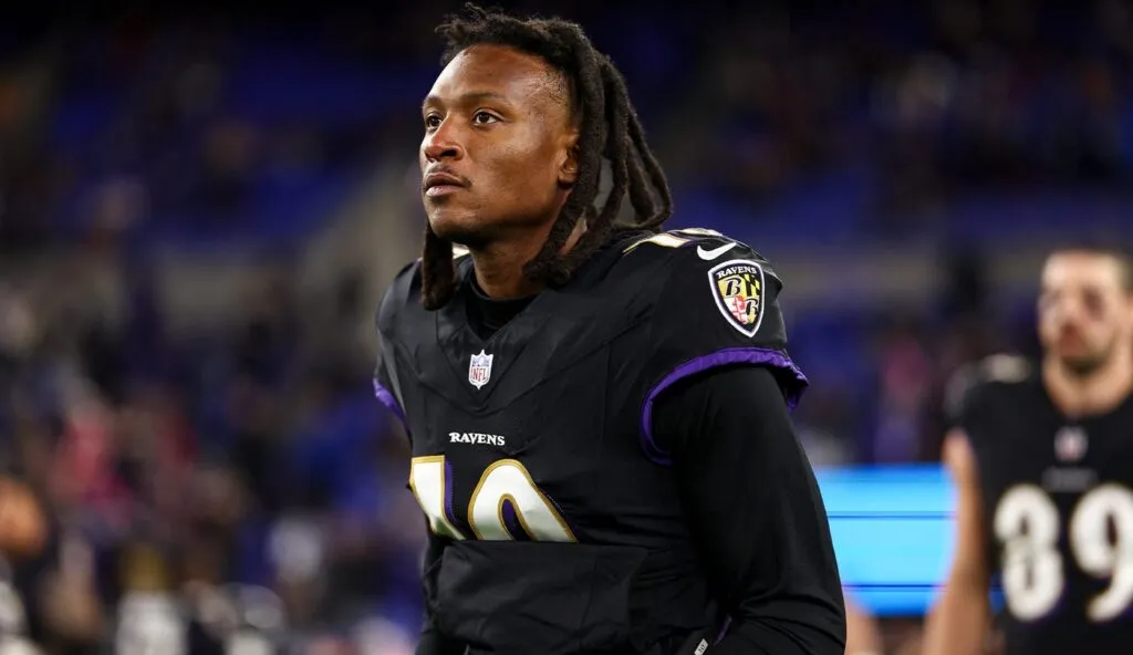 Mike Vrabel: DeAndre Hopkins Considering Joining Patriots’ Coaching Staff Deandre Hopkins